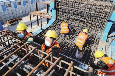 濱鐵2號(hào)線第3合同段全面復(fù)工，建設(shè)者清明假期堅(jiān)守崗位保進(jìn)度